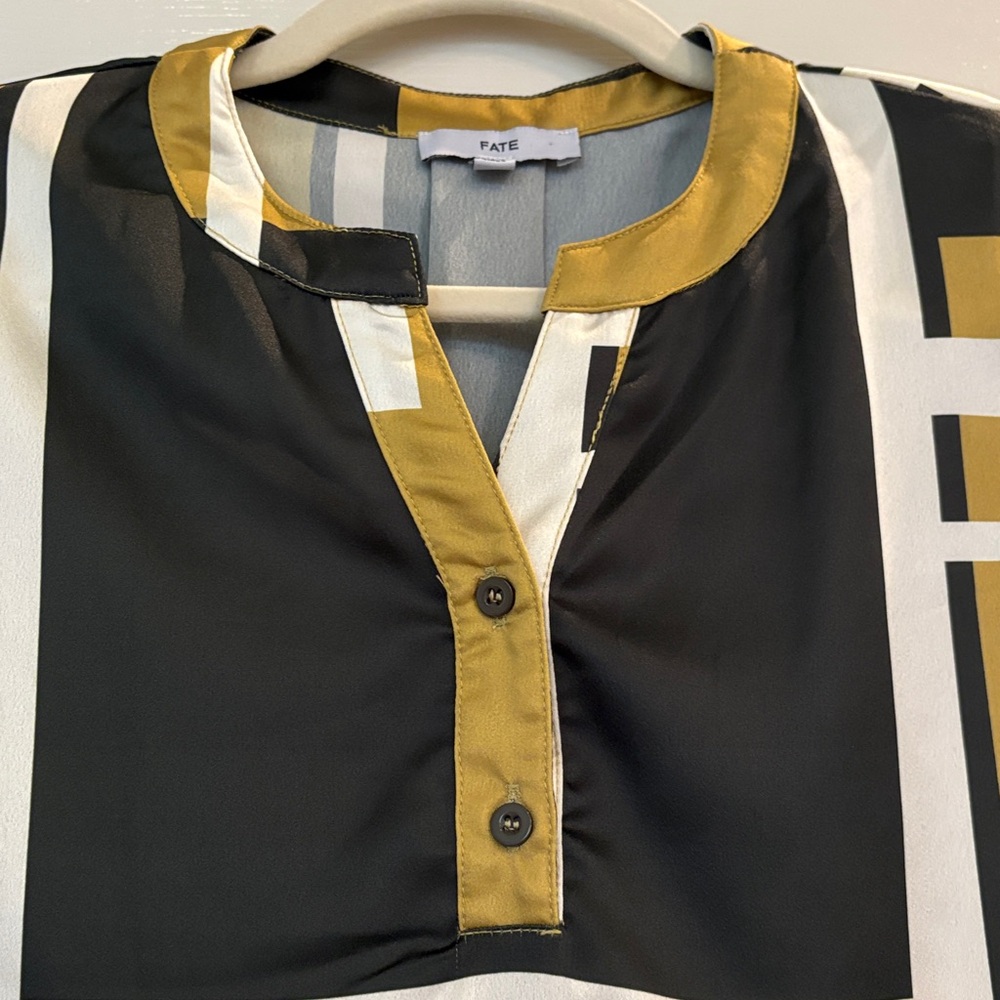 Fate Anthropologie Geometric Abstract Print Blouse Large - Picture 7 of 10